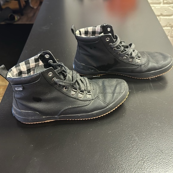 Keds Waterproof Scout Boot/Sneaker Size W 8.5 Black and Plaid - Picture 5 of 6